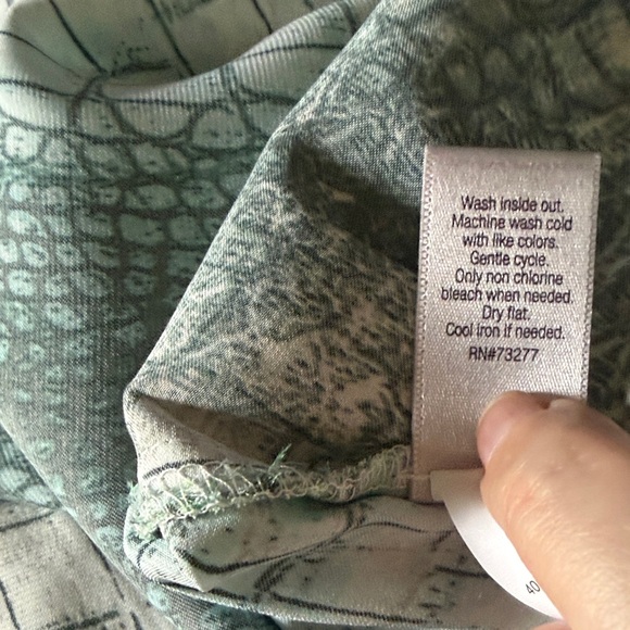 Jennifer Lopez Teal and Charcoal Textured Blouse - Picture 5 of 5